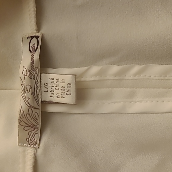 Cream Vest - Picture 2 of 2